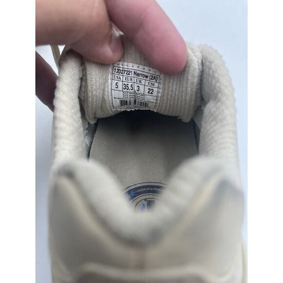 NEW Brooks SYNERGY 2 Women's Athletic Sneaker Tan US Size 5 2A Narrow No Box - Picture 10 of 11